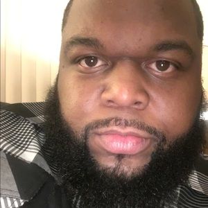 Meet your Posher, Emmanuel